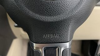 Used 2015 Volkswagen Vento [2015-2019] Highline Diesel Diesel Manual top_features Airbags