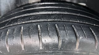 Used 2021 Ford Figo [2019-2021] Titanium Petrol Petrol Manual tyres RIGHT REAR TYRE TREAD VIEW