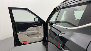 Used 2020 Mahindra XUV 300 W8 (O) Petrol Petrol Manual interior LEFT FRONT DOOR OPEN VIEW