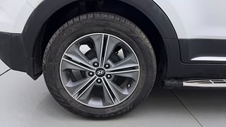 Used 2016 Hyundai Creta [2015-2018] 1.6 SX Plus Auto Petrol Petrol Automatic tyres RIGHT REAR TYRE RIM VIEW