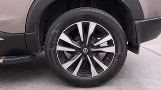 Used 2021 Nissan Kicks XV Petrol Petrol Manual tyres LEFT REAR TYRE RIM VIEW