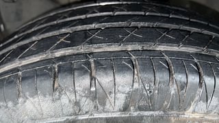 Used 2012 Honda City [2011-2014] 1.5 V MT Petrol Manual tyres LEFT FRONT TYRE TREAD VIEW
