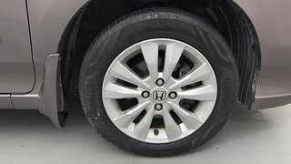 Used 2012 Honda City [2011-2014] 1.5 V MT Petrol Manual tyres RIGHT FRONT TYRE RIM VIEW