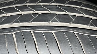 Used 2020 Hyundai Venue [2019-2021] SX 1.0 (O) Turbo Petrol Manual tyres LEFT FRONT TYRE TREAD VIEW
