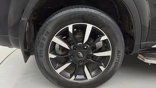 Used 2019 Mahindra XUV500 [2018-2021] W11 AT Diesel Automatic tyres RIGHT REAR TYRE RIM VIEW