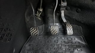 Used 2021 Renault Kiger RXT 1.0 Turbo MT Petrol Manual interior PEDALS VIEW