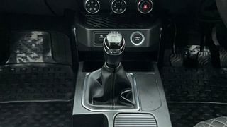 Used 2021 Renault Kiger RXT 1.0 Turbo MT Petrol Manual interior GEAR  KNOB VIEW