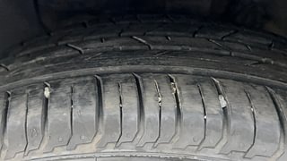 Used 2016 Hyundai Elite i20 [2014-2018] Asta 1.2 (O) Petrol Manual tyres LEFT FRONT TYRE TREAD VIEW