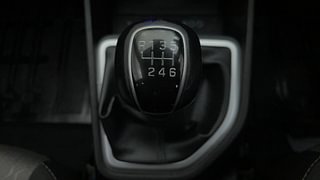Used 2018 Hyundai Creta [2018-2020] 1.6 SX VTVT Petrol Manual interior GEAR  KNOB VIEW