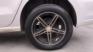 Used 2015 Skoda Rapid [2011-2016] Elegance Diesel MT Diesel Manual tyres LEFT REAR TYRE RIM VIEW