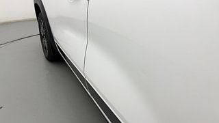 Used 2022 Renault Kiger RXZ AMT Dual Tone Petrol Automatic dents MINOR DENT