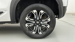 Used 2022 Renault Kiger RXZ AMT Dual Tone Petrol Automatic tyres LEFT REAR TYRE RIM VIEW