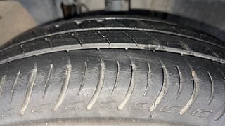 Used 2022 Renault Triber RXZ Petrol Manual tyres RIGHT FRONT TYRE TREAD VIEW