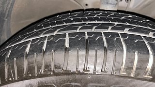 Used 2018 Hyundai Creta [2018-2020] 1.6 SX VTVT Petrol Manual tyres RIGHT FRONT TYRE TREAD VIEW