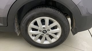 Used 2018 Hyundai Creta [2018-2020] 1.6 SX VTVT Petrol Manual tyres LEFT REAR TYRE RIM VIEW