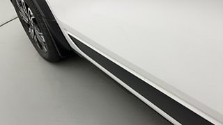 Used 2022 Renault Kiger RXZ AMT Dual Tone Petrol Automatic dents MINOR SCRATCH