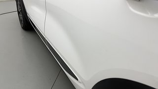 Used 2022 Renault Kiger RXZ AMT Dual Tone Petrol Automatic dents MINOR SCRATCH
