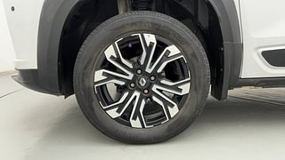Used 2022 Renault Kiger RXZ AMT Dual Tone Petrol Automatic tyres LEFT FRONT TYRE RIM VIEW