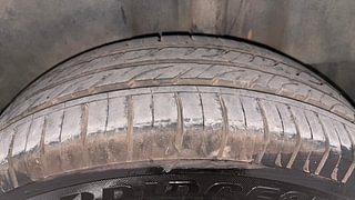 Used 2015 Skoda Rapid [2011-2016] Elegance Diesel MT Diesel Manual tyres LEFT REAR TYRE TREAD VIEW