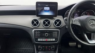 Used 2018 Mercedes-Benz GLA [2017-2020] 200 CGI Sport Petrol Automatic interior MUSIC SYSTEM & AC CONTROL VIEW