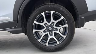 Used 2023 Maruti Suzuki XL6 Alpha Plus AT Petrol Automatic tyres LEFT REAR TYRE RIM VIEW