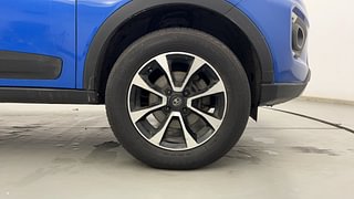 Used 2020 Tata Nexon XZ Plus (O) Petrol Manual tyres RIGHT FRONT TYRE RIM VIEW