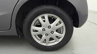 Used 2017 Honda Brio [2017-2018] VX MT Petrol Manual tyres LEFT REAR TYRE RIM VIEW