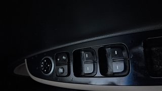 Used 2014 Hyundai Grand i10 [2013-2017] Magna 1.2 Kappa VTVT Petrol Manual top_features Power windows