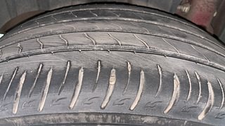 Used 2020 Mahindra XUV 300 W8 AMT (O) Diesel Diesel Automatic tyres RIGHT REAR TYRE TREAD VIEW