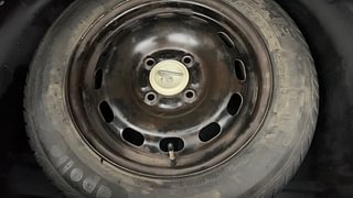 Used 2011 Ford Figo [2010-2015] Duratorq Diesel Titanium 1.4 Diesel Manual tyres SPARE TYRE VIEW