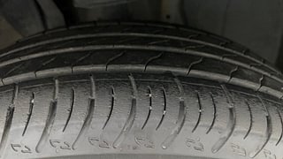 Used 2022 Renault Kiger RXZ Turbo CVT Petrol Automatic tyres RIGHT FRONT TYRE TREAD VIEW