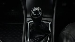 Used 2018 Maruti Suzuki Ciaz S 1.4 MT Petrol Manual interior GEAR  KNOB VIEW