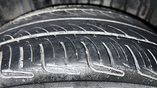Used 2018 Maruti Suzuki Ciaz S 1.4 MT Petrol Manual tyres RIGHT REAR TYRE TREAD VIEW