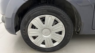 Used 2011 Ford Figo [2010-2015] Duratorq Diesel Titanium 1.4 Diesel Manual tyres LEFT FRONT TYRE RIM VIEW