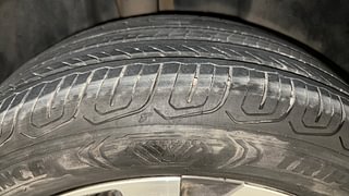 Used 2021 Volkswagen Taigun Topline 1.0 TSI AT Petrol Automatic tyres RIGHT REAR TYRE TREAD VIEW