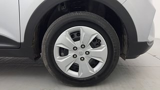 Used 2019 Hyundai Creta [2018-2020] 1.6 EX VTVT Petrol Manual tyres RIGHT FRONT TYRE RIM VIEW