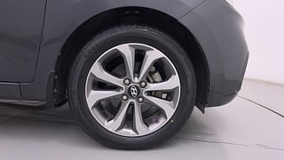 Used 2019 Hyundai Xcent [2017-2019] SX (O) Petrol Petrol Manual tyres RIGHT FRONT TYRE RIM VIEW