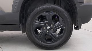 Used 2022 Maruti Suzuki Brezza ZXI Petrol Manual tyres LEFT REAR TYRE RIM VIEW