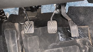Used 2022 Maruti Suzuki Brezza ZXI Petrol Manual interior PEDALS VIEW