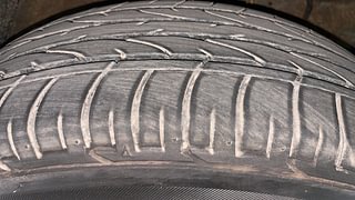 Used 2022 Mahindra XUV 300 W8 (O) Petrol Petrol Manual tyres RIGHT FRONT TYRE TREAD VIEW