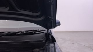 Used 2019 Hyundai Venue [2019-2022] SX 1.0  Turbo Petrol Manual engine ENGINE LEFT SIDE HINGE & APRON VIEW