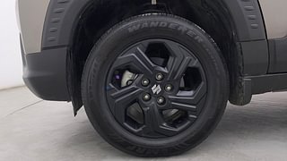 Used 2022 Maruti Suzuki Brezza ZXI Petrol Manual tyres LEFT FRONT TYRE RIM VIEW