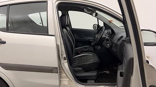 Used 2014 Maruti Suzuki Ritz [2012-2017] Ldi Diesel Manual interior RIGHT SIDE FRONT DOOR CABIN VIEW