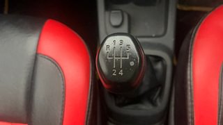 Used 2016 Renault Kwid [2015-2019] RXT Petrol Manual interior GEAR  KNOB VIEW