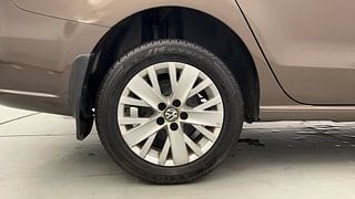 Used 2015 Volkswagen Vento [2015-2019] Highline Diesel Diesel Manual tyres RIGHT REAR TYRE RIM VIEW