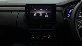 Used 2021 Renault Kiger RXZ AMT Petrol Automatic interior MUSIC SYSTEM & AC CONTROL VIEW