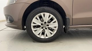 Used 2015 Volkswagen Vento [2015-2019] Highline Diesel Diesel Manual tyres LEFT FRONT TYRE RIM VIEW