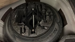 Used 2015 Volkswagen Vento [2015-2019] Highline Diesel Diesel Manual tyres SPARE TYRE VIEW