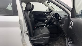 Used 2020 Hyundai Venue [2019-2022] SX 1.0  Turbo Petrol Manual interior RIGHT SIDE FRONT DOOR CABIN VIEW