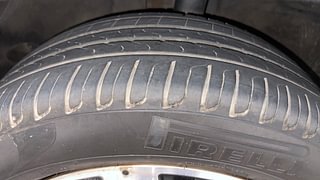 Used 2021 Mercedes-Benz GLB 200 Progressive Line Petrol Automatic tyres LEFT FRONT TYRE TREAD VIEW